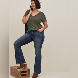 Torrid Luxe Slim Boot Jean Super Stretch High Waist Plus Size 26 Short